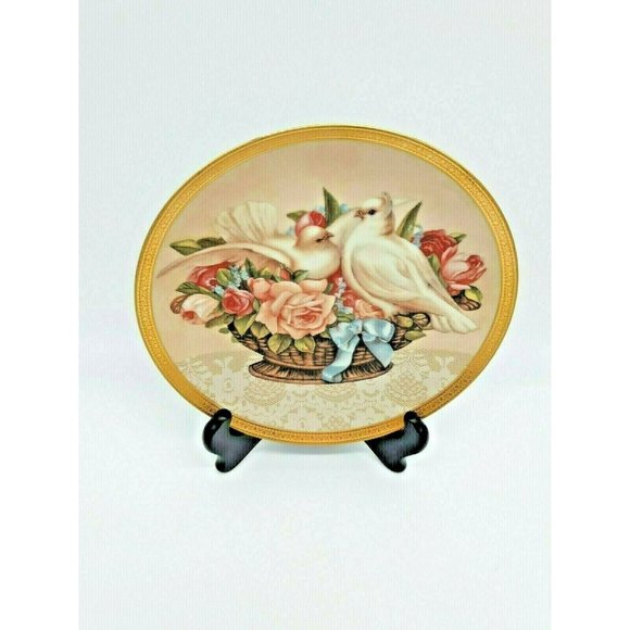 Gloria Vanderbilt Romance in Bloom Heirloom Collection Rose Dove Numbered Lace - Picture 2 of 7